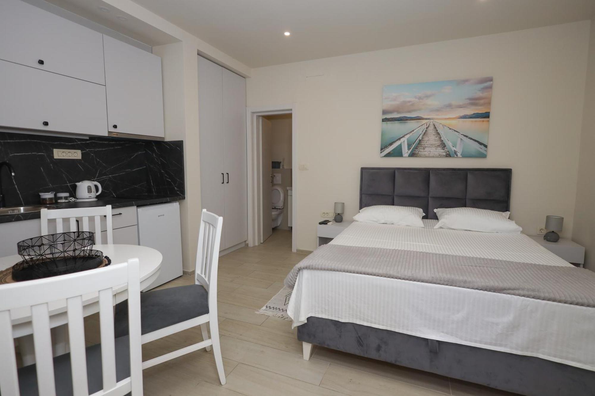 Apartments Milanovic Herceg Novi Room photo